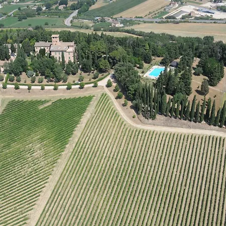 Relais Sant'isidoro Casa di campagna *