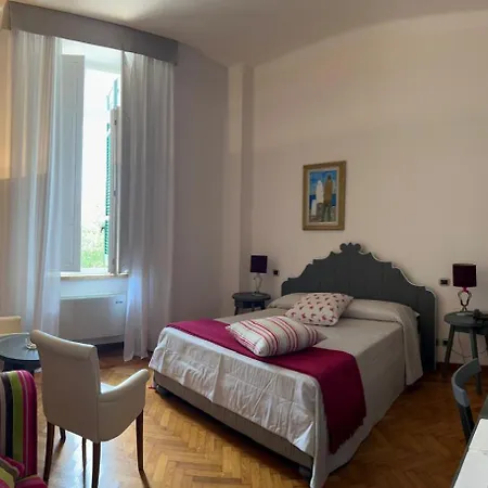 Relais Sant'isidoro בית כפרי *